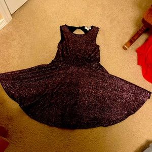 Girls sparkly dress. Size S.